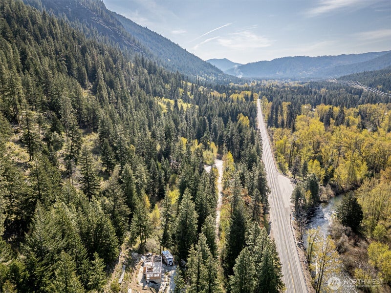 0 US Hwy 2