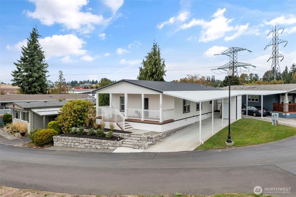 Photo of 2101 S 324th Street #164, Federal Way, WA 98003 (MLS # 2439293)