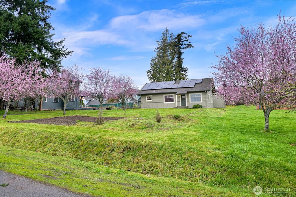 Photo of 2605 Mill Avenue, Bellingham, WA 98225 (MLS # 2495087)