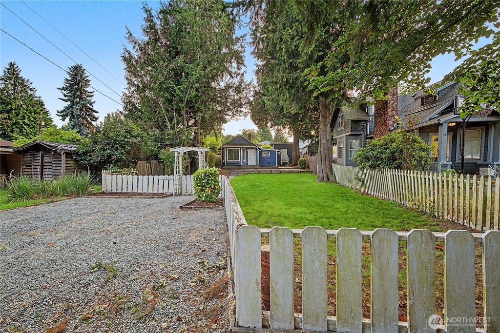 Photo of 10255 41st Avenue SW, Seattle, WA 98146 (MLS # 2557663)