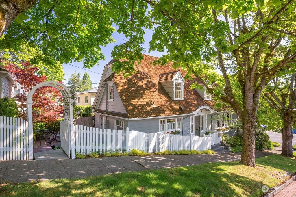 Photo of 2304 E Newton Street, Seattle, WA 98112 (MLS # 2250062)