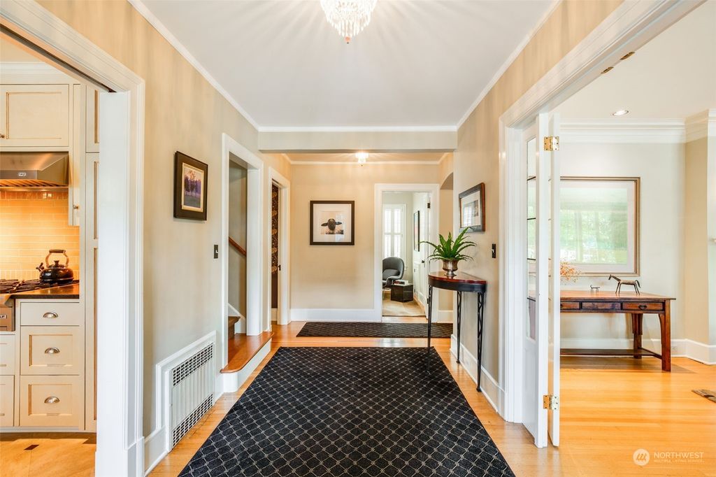 Photo of 2304 E Newton Street, Seattle, WA 98112 (MLS # 2250062)