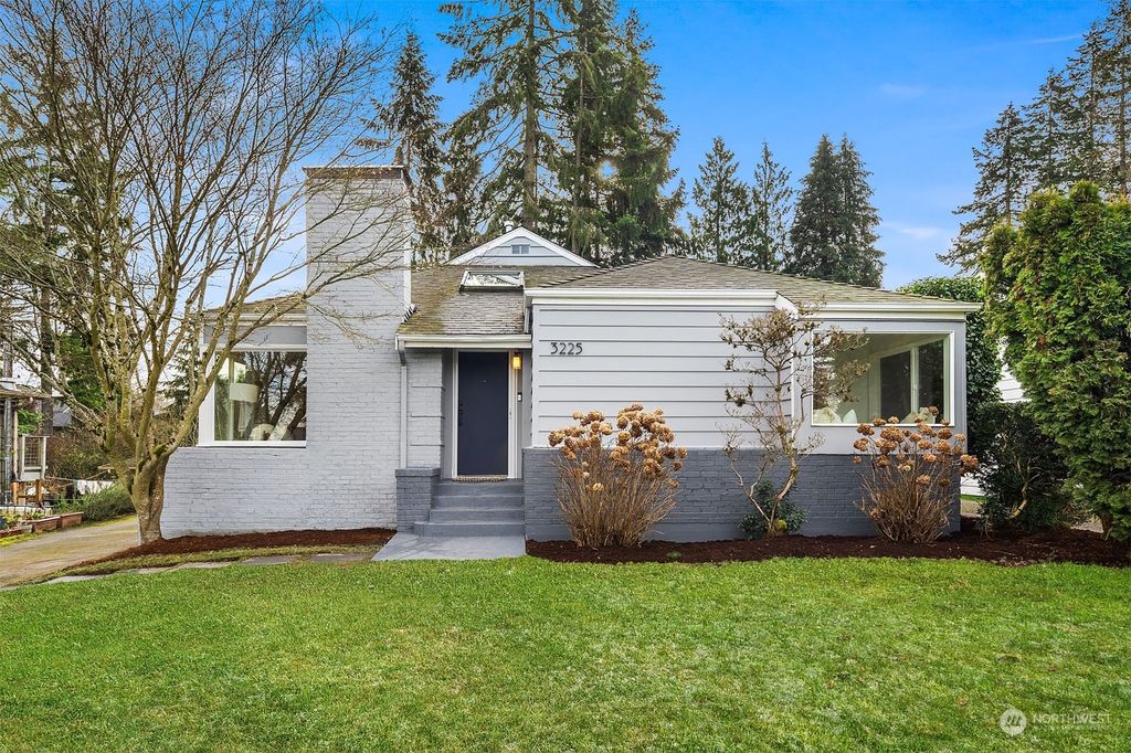 Photo of 3225 NE 97th Street, Seattle, WA 98115 (MLS # 2319871)