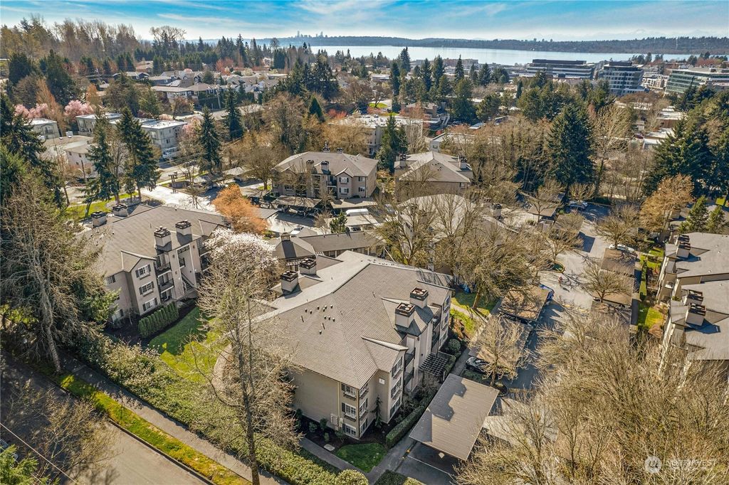 Photo of 929 3rd Avenue #F201, Kirkland, WA 98033 (MLS # 2214844)