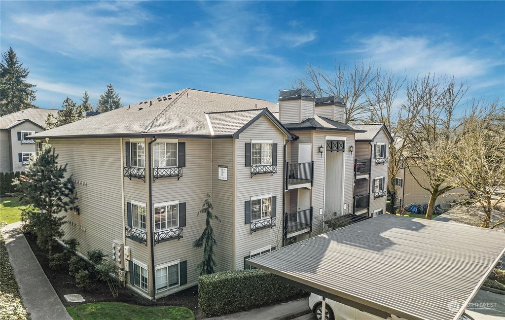 Photo of 929 3rd Avenue #F201, Kirkland, WA 98033 (MLS # 2214844)