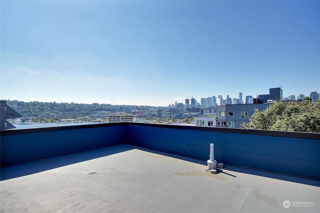 Photo of 701 Galer Street #610, Seattle, WA 98109 (MLS # 2047833)