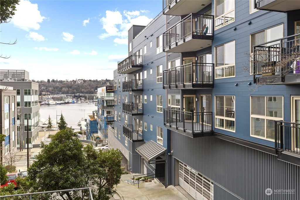 Photo of 701 Galer Street #610, Seattle, WA 98109 (MLS # 2047833)