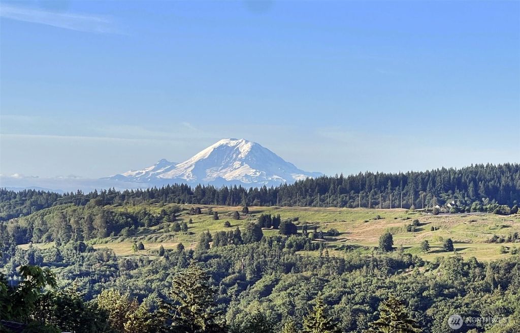 Photo of 5540 143rd Avenue SE, Bellevue, WA 98006 (MLS # 2381651)