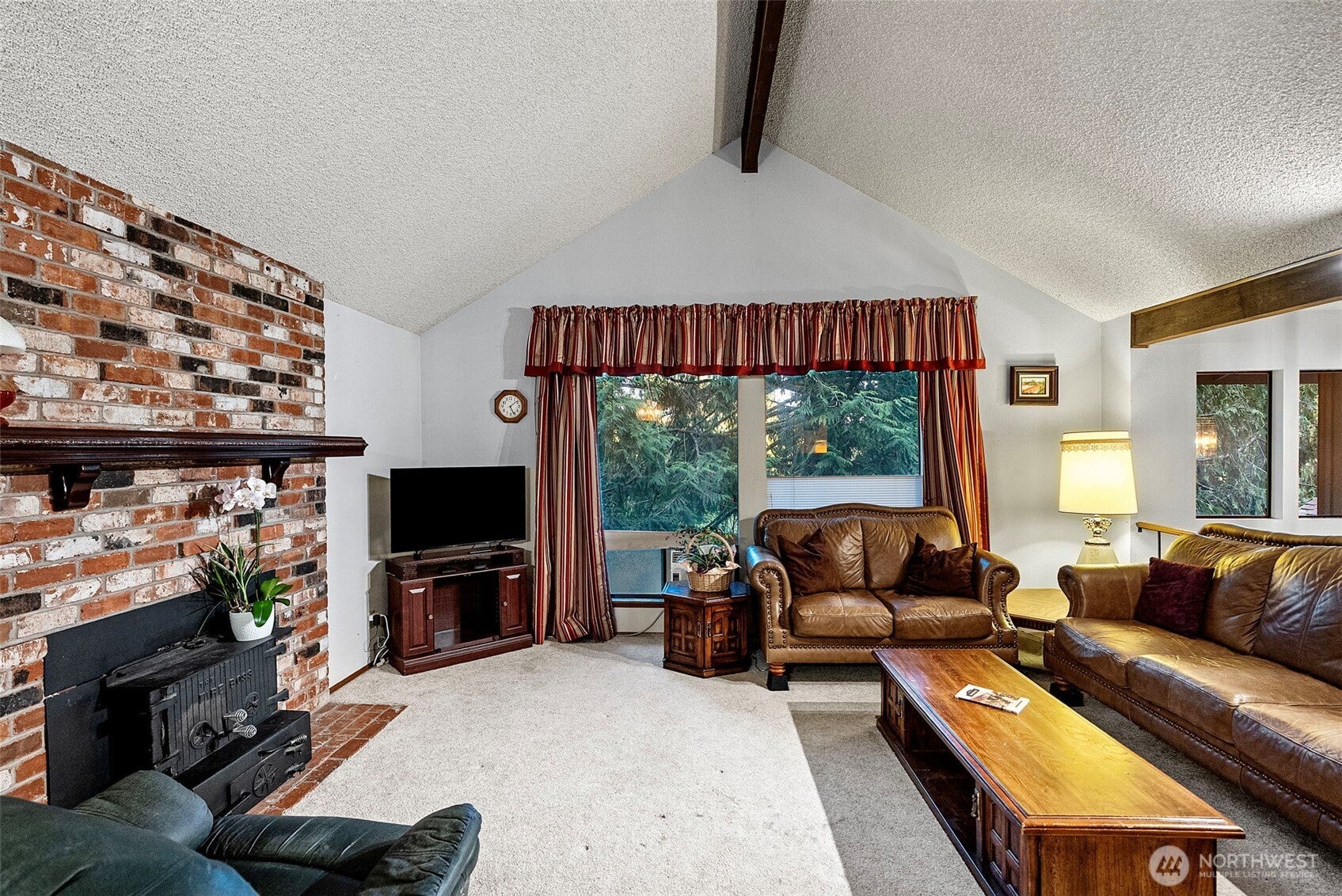 4417 NW Cascade Street