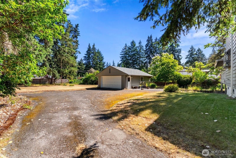 8123 Veterans Drive SW