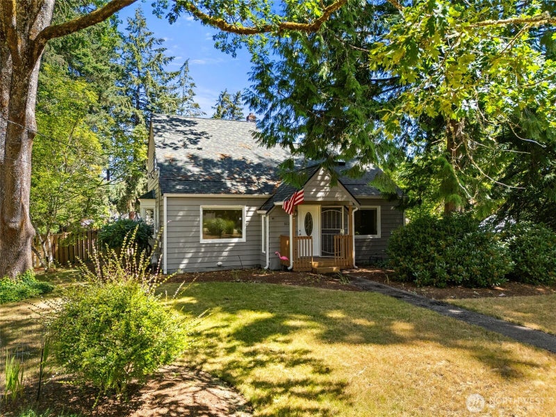 8123 Veterans Drive SW