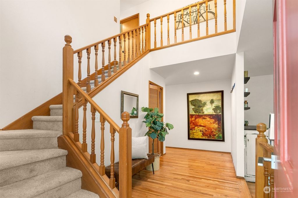 Photo of 17121 205th Avenue NE, Woodinville, WA 98077 (MLS # 2255394)