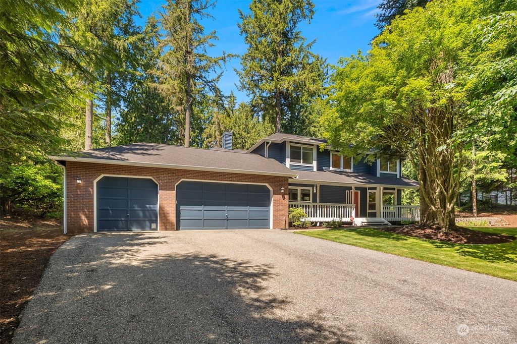 Photo of 17121 205th Avenue NE, Woodinville, WA 98077 (MLS # 2255394)