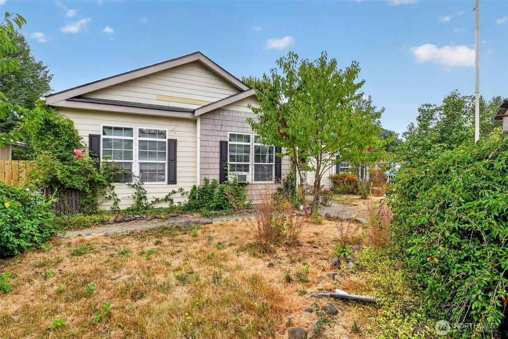 Photo of 850 W Main Avenue, Morton, WA 98356 (MLS # 2578288)
