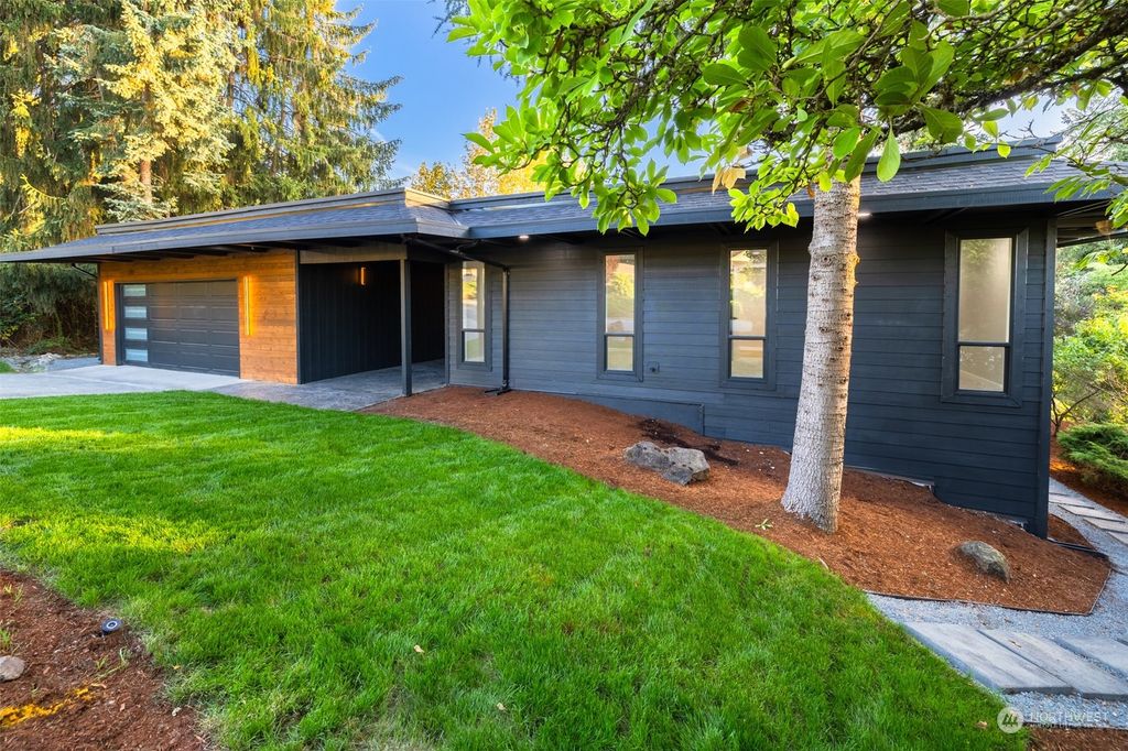 Photo of 32557 107th Avenue SE, Auburn, WA 98092 (MLS # 2293536)