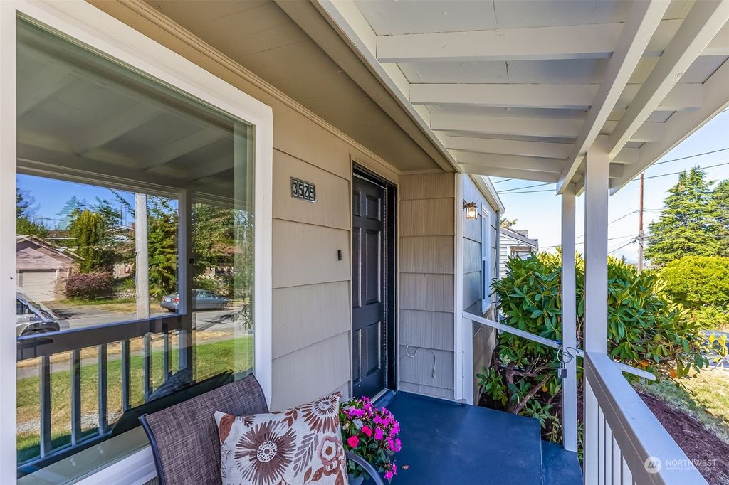 Photo of 3525 SW Webster Street, Seattle, WA 98126 (MLS # 2045045)