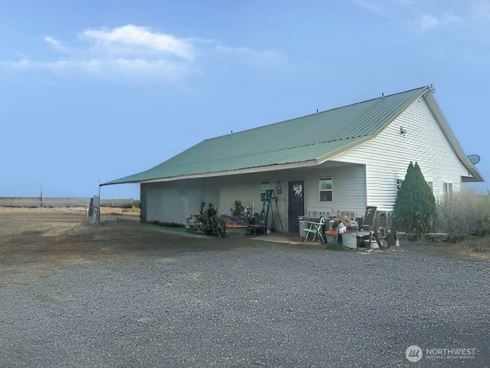 9973 SE Road S