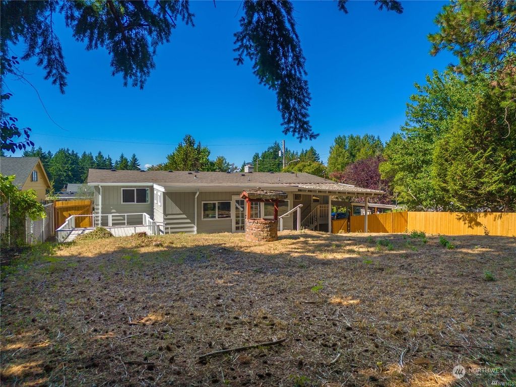 Photo of 31220 6th Avenue S, Federal Way, WA 98003 (MLS # 2185645)