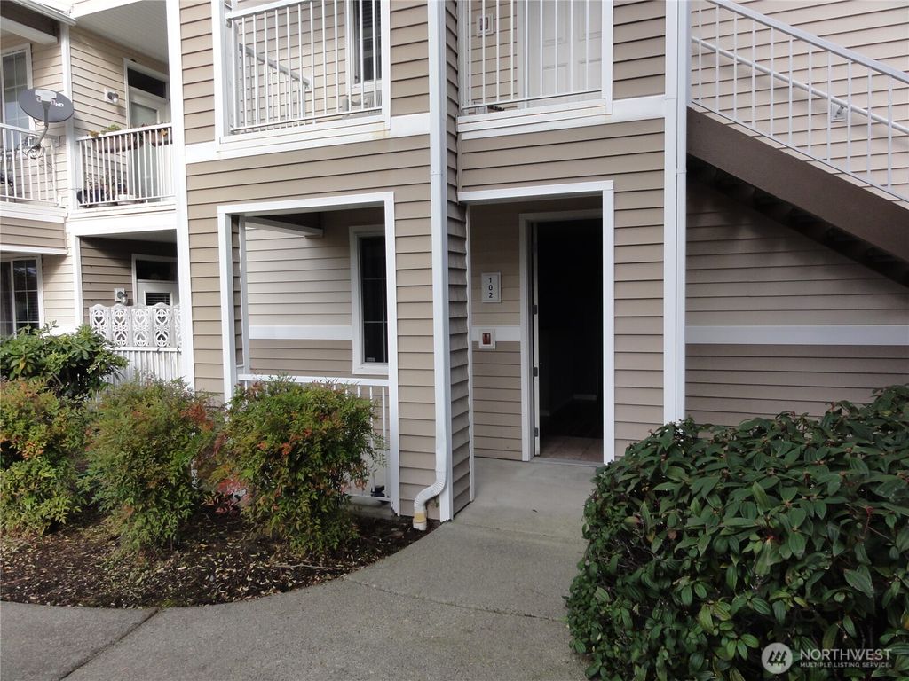 Photo of 10008 186th Street E #102, Puyallup, WA 98375 (MLS # 2477445)