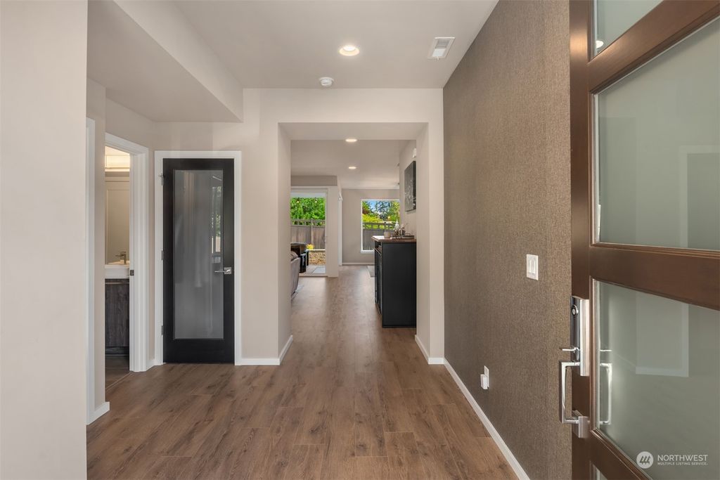 Photo of 1938 Olympia Court SE, Renton, WA 98058 (MLS # 2248104)