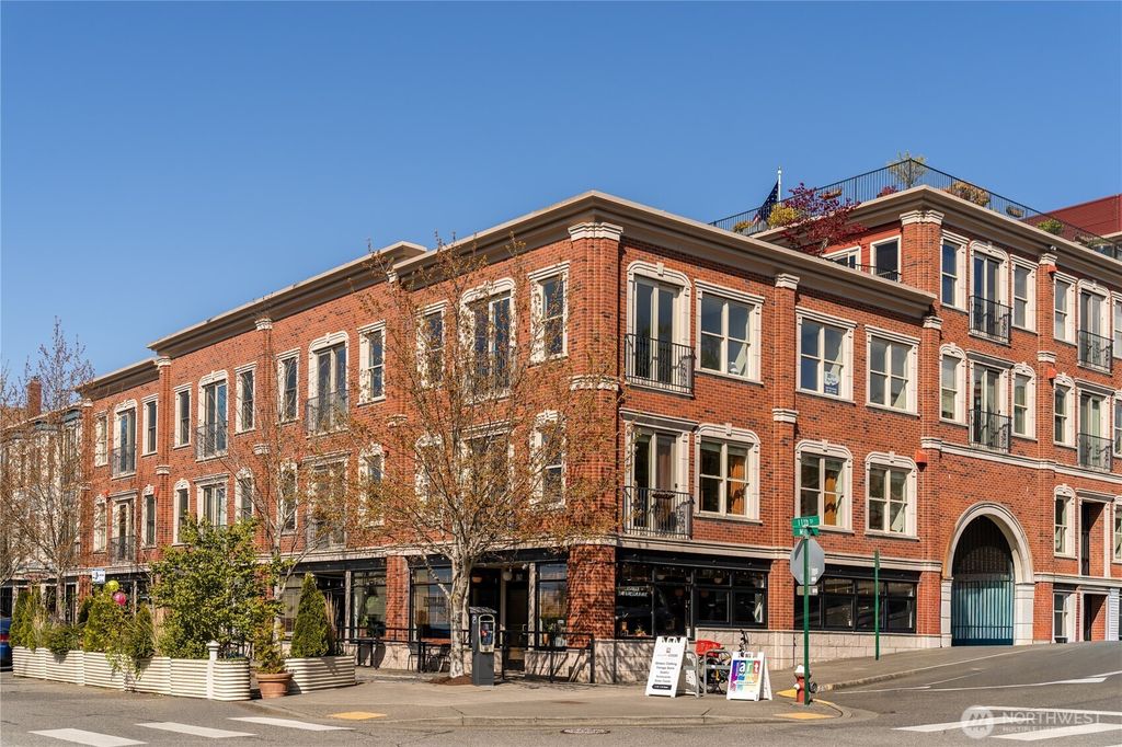Photo of 1134 Finnegan Way #201, Bellingham, WA 98225 (MLS # 2515963)