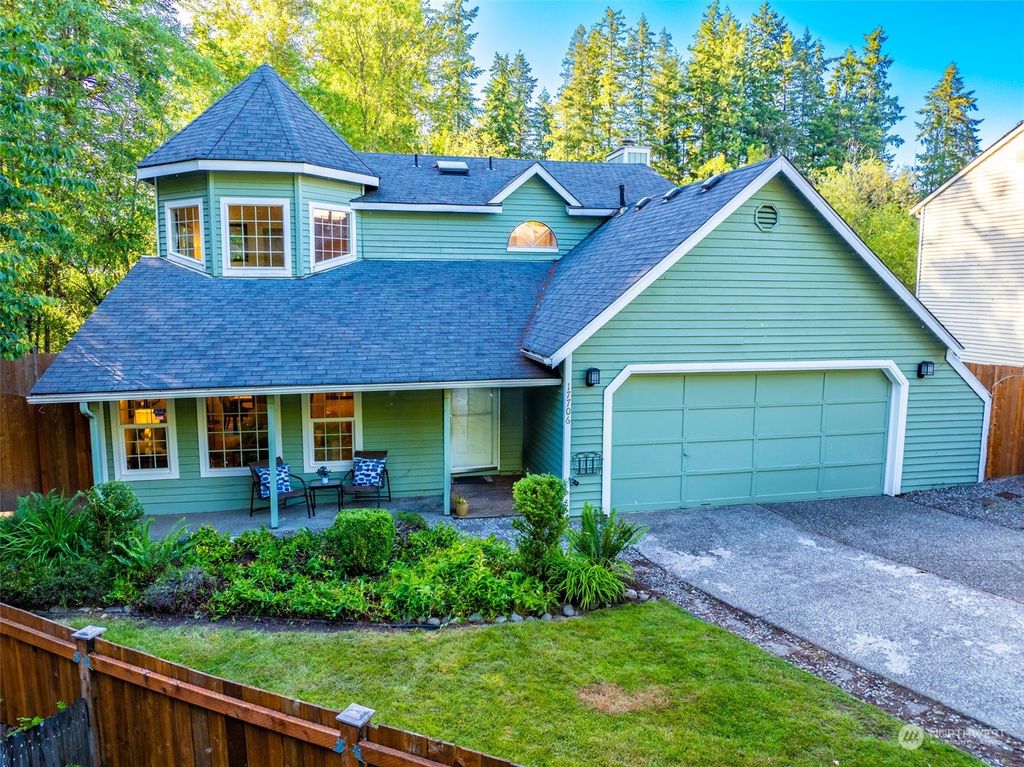 Photo of 17706 NE 137th Court, Redmond, WA 98052 (MLS # 2248639)
