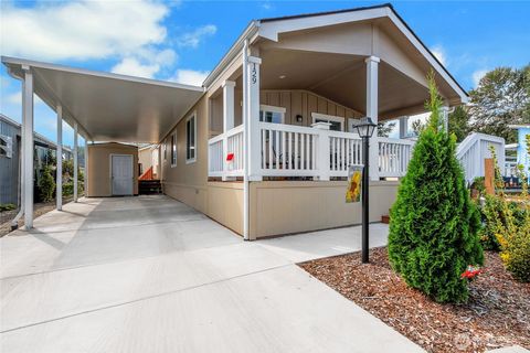 10512 60th Street Ct E 129 Puyallup WA 98372