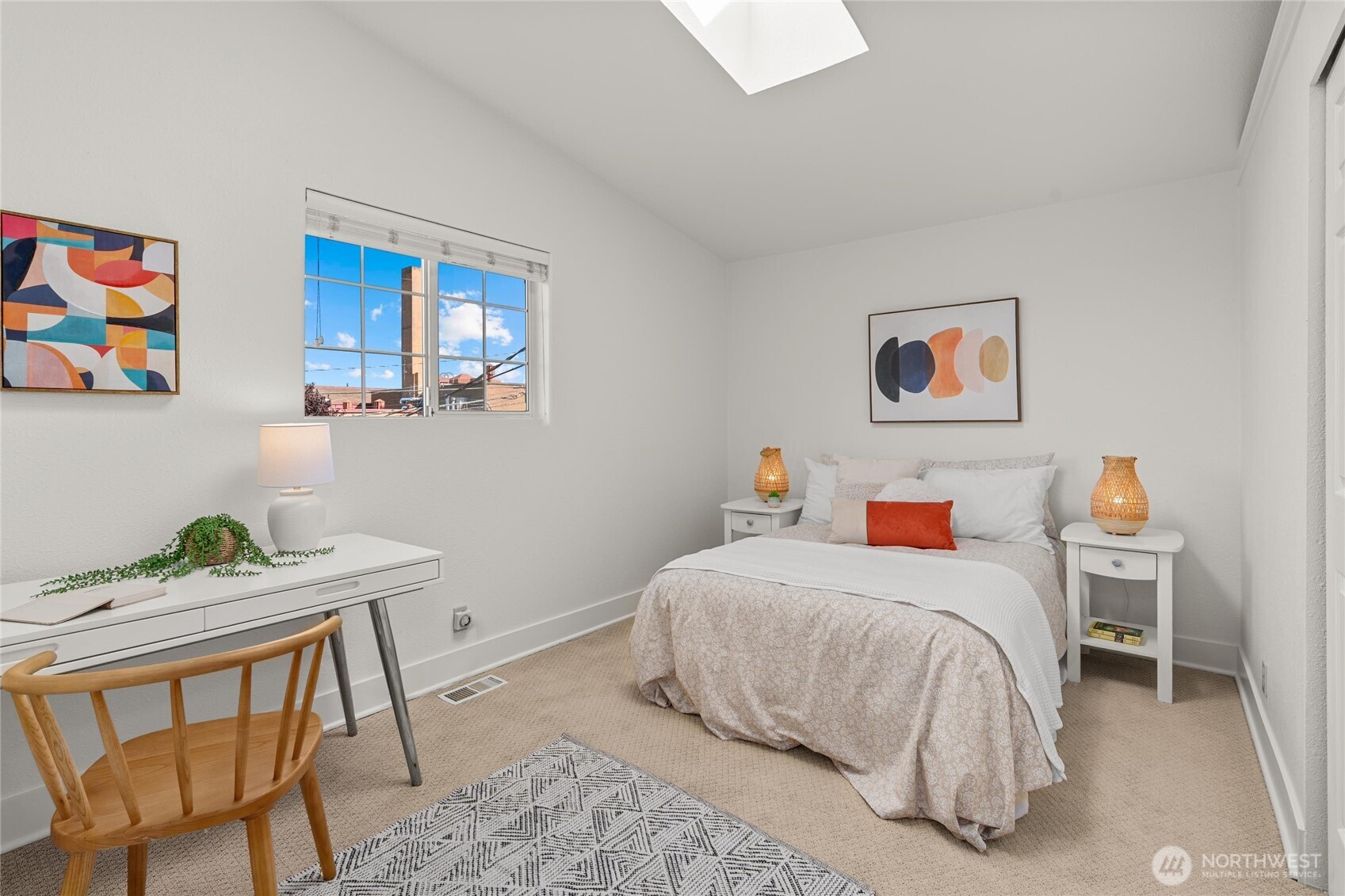 Seattle, Washington 98116, United States, 3 Bedrooms Bedrooms, ,2 BathroomsBathrooms,Residential,Active,221419