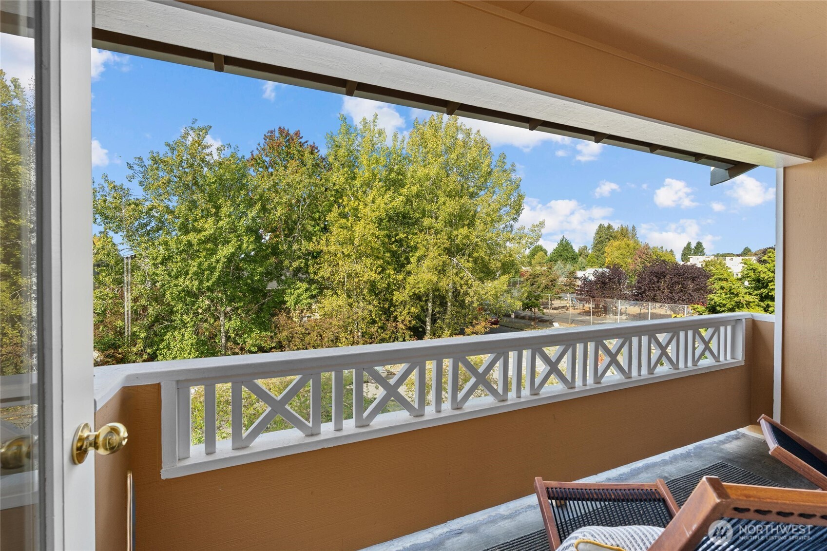 Seattle, Washington 98116, United States, 3 Bedrooms Bedrooms, ,2 BathroomsBathrooms,Residential,Active,221419