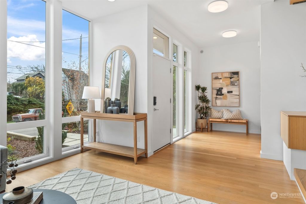 Photo of 142 NE 56th Street, Seattle, WA 98105 (MLS # 2314819)
