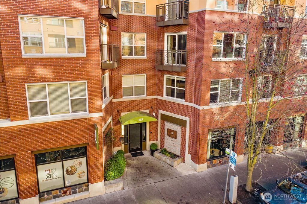 Photo of 413 NE 70th Street #229, Seattle, WA 98115 (MLS # 2462918)