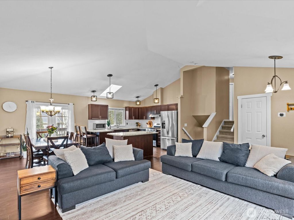 Photo of 9517 53rd Avenue NE, Marysville, WA 98270 (MLS # 2342318)