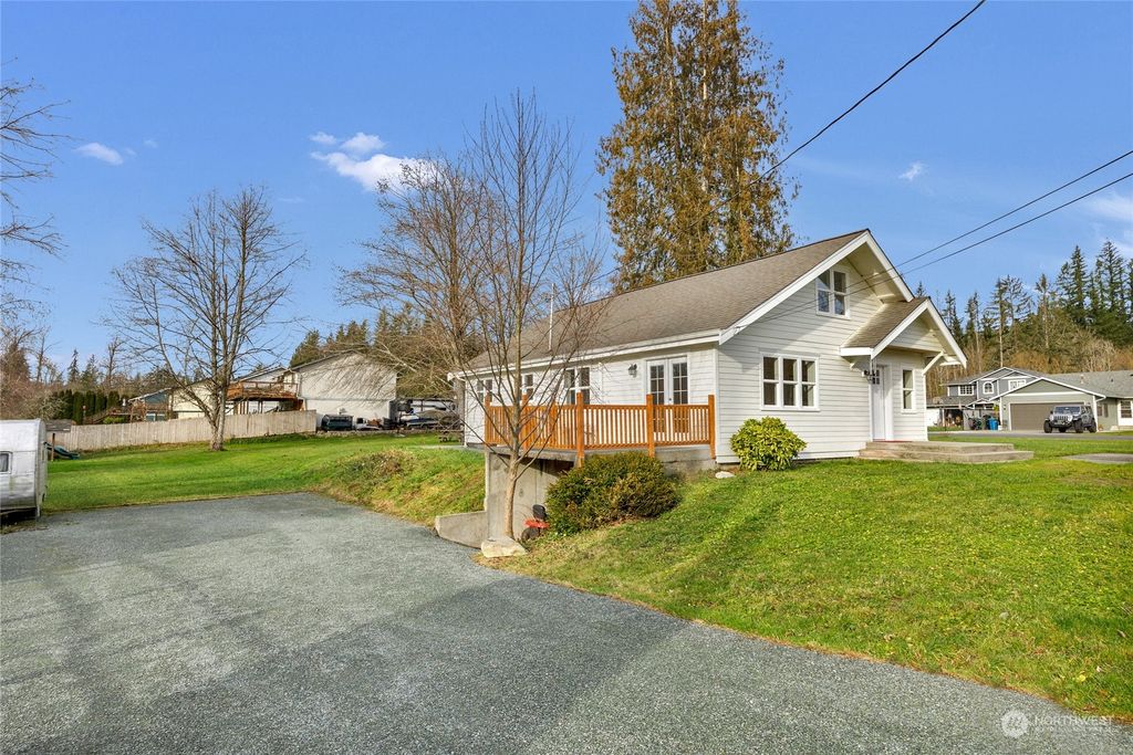 Photo of 1409 Gohr Road, Sultan, WA 98294 (MLS # 2319633)
