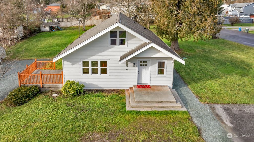 Photo of 1409 Gohr Road, Sultan, WA 98294 (MLS # 2319633)