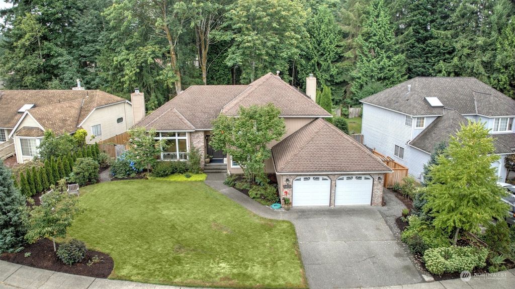 Photo of 14131 SE 180th Place, Renton, WA 98058 (MLS # 2148425)