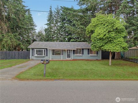 Photo of 11822 Carter Avenue SW, Port Orchard, WA 98367 (MLS # 2547592)