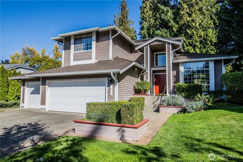 Photo of 1811 39th Street SE, Puyallup, WA 98372 (MLS # 2443874)