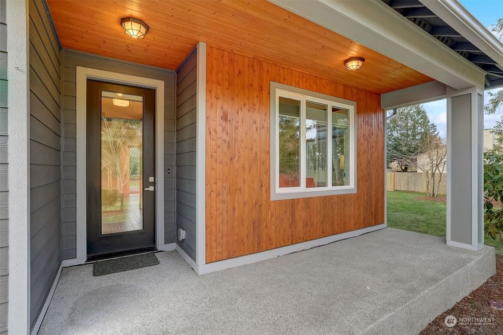 Photo of 24605 9th Avenue S, Des Moines, WA 98198 (MLS # 2191733)