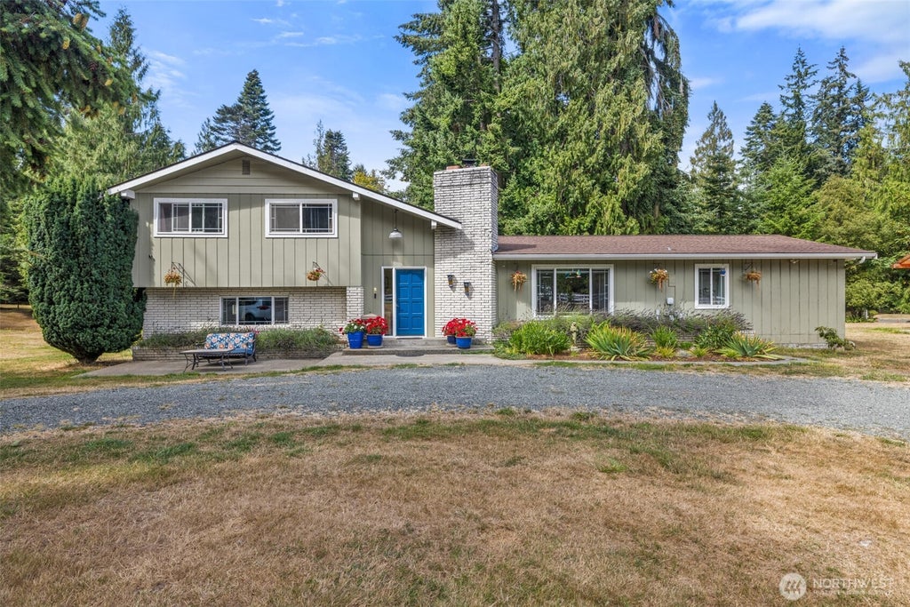 Photo of 50 Mapleton Way, Port Angeles, WA 98363 (MLS # 2574970)