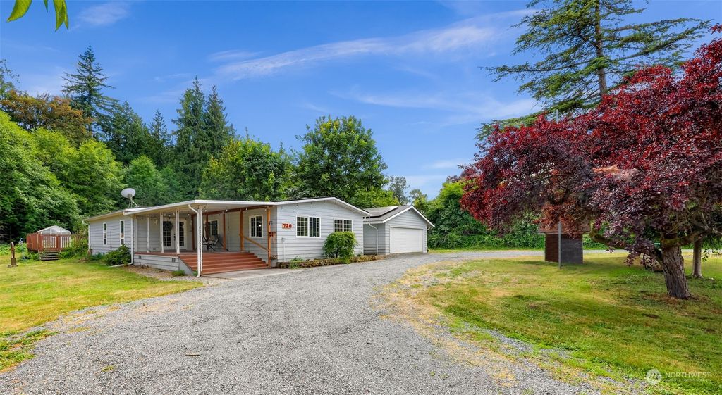 Photo of 720 156th Street NE, Arlington, WA 98223 (MLS # 2143696)