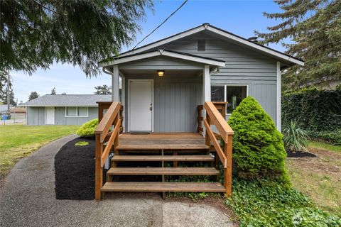 Photo of 827 99th St S St, Tacoma, WA 98444 (MLS # 2515505)