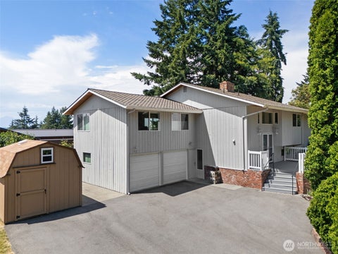 Photo of 8101 Mcintyre Lane NE, Bremerton, WA 98311 (MLS # 2548287)