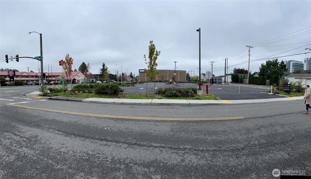 Photo of 1216 N Broadway, Everett, WA 98201 (MLS # 2482014)