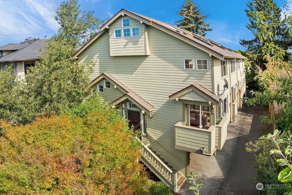 Photo of 4418 Corliss Avenue N #A, Seattle, WA 98103 (MLS # 2291452)
