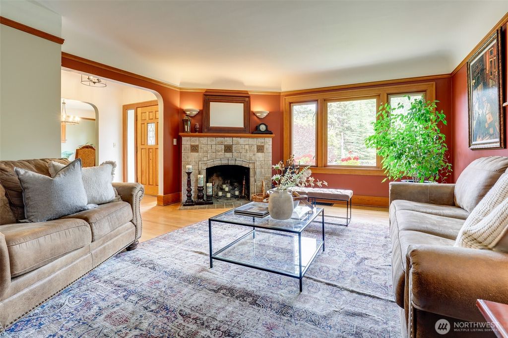 Photo of 2463 26th Avenue E, Seattle, WA 98112 (MLS # 2406245)