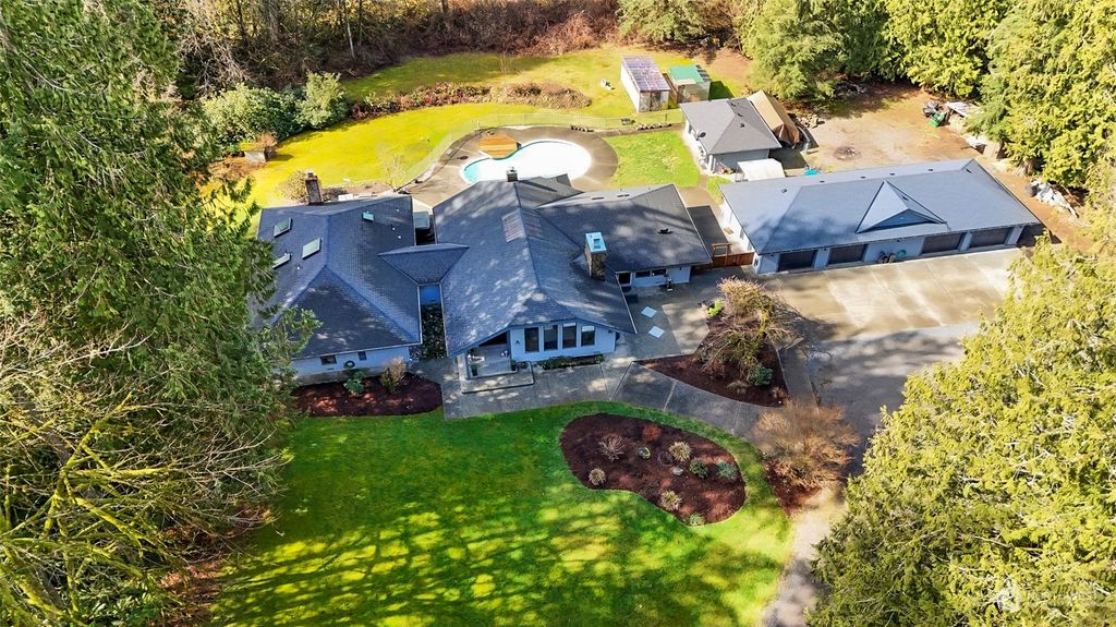 Photo of 17012 Engebretsen Road, Granite Falls, WA 98252 (MLS # 2209305)