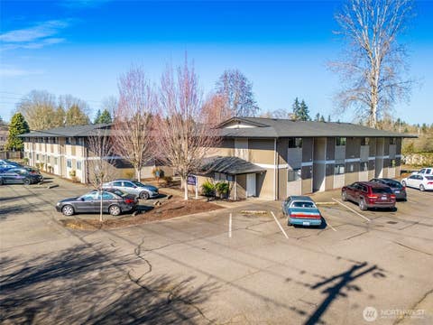 Photo of 921 12th Avenue SE, Puyallup, WA 98372 (MLS # 2565784)