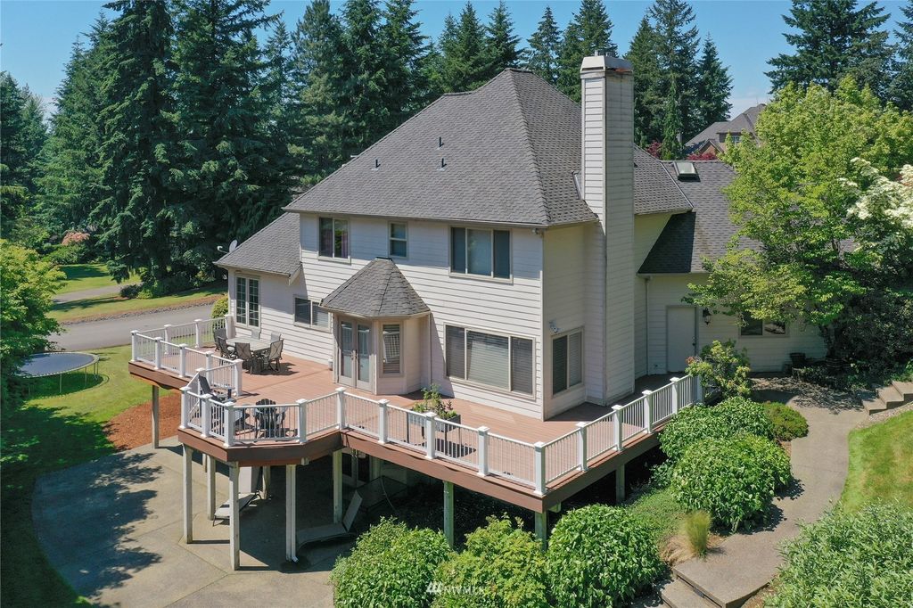 Photo of 23037 SE 220th Place, Maple Valley, WA 98038 (MLS # 1950881)