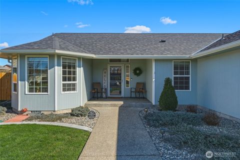 Photo of 2021 Gemstone Drive, Walla Walla, WA 99362 (MLS # 2484849)