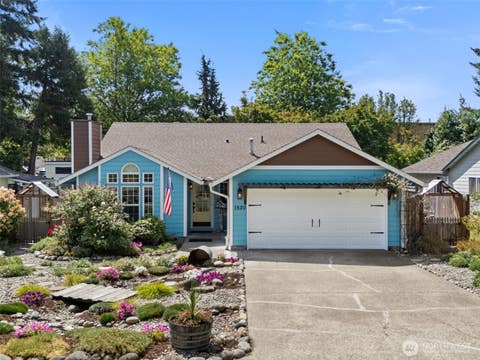 Photo of 1520 Mapleridge Drive NE, Olympia, WA 98506 (MLS # 2562549)
